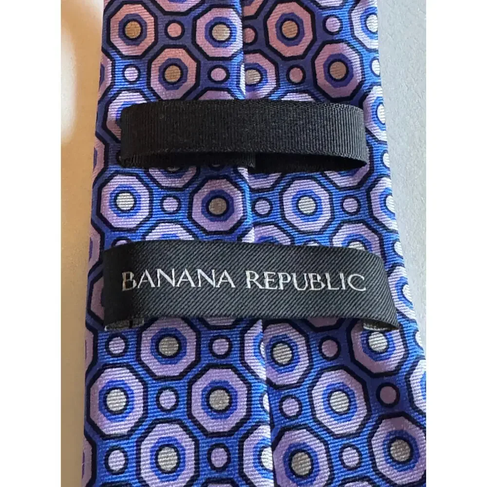 Banana Republic Geometric Silk Tie Blue Lavender Octagon Pattern 3 Inch
